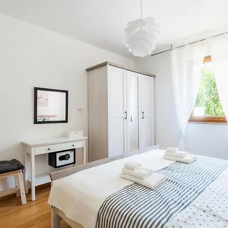 Downtown Dorian And Nadia Апартаменты