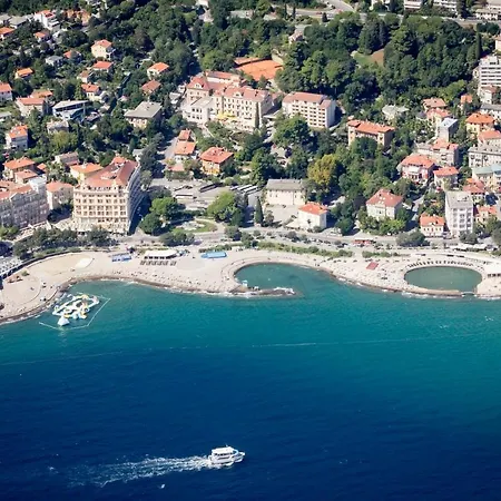 Apartament Downtown Dorian And Nadia Opatija