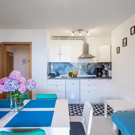 Downtown Dorian And Nadia Apartament