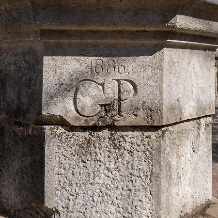 Apartament Downtown Dorian And Nadia