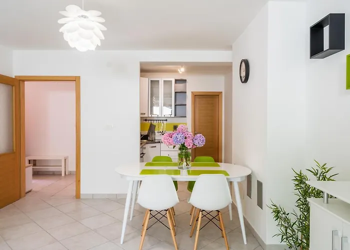 Downtown Dorian And Nadia Apartman Abbázia