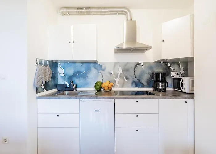 Downtown Dorian And Nadia * Abbázia