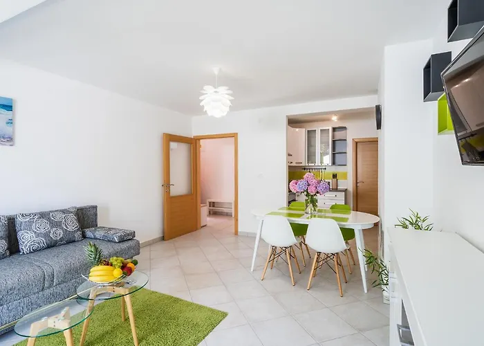 Apartament Downtown Dorian And Nadia *